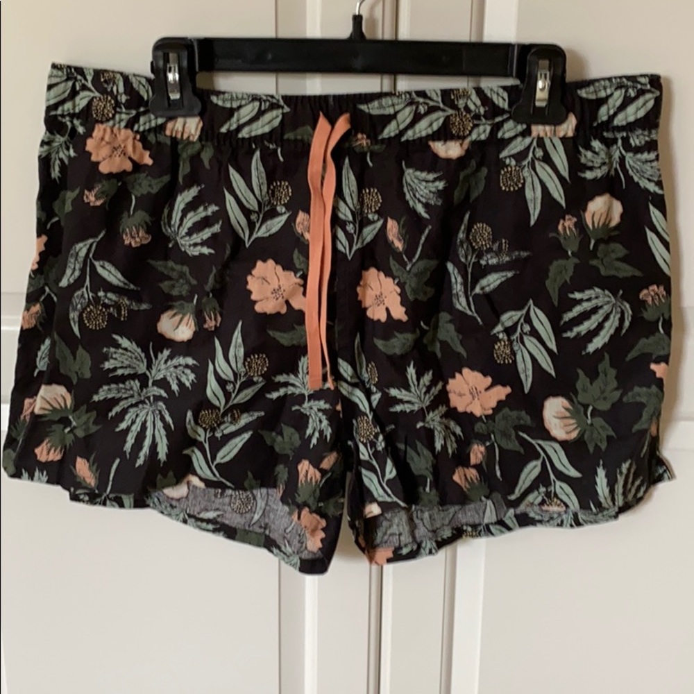 Patagonia women’s island hemp baggies shorts